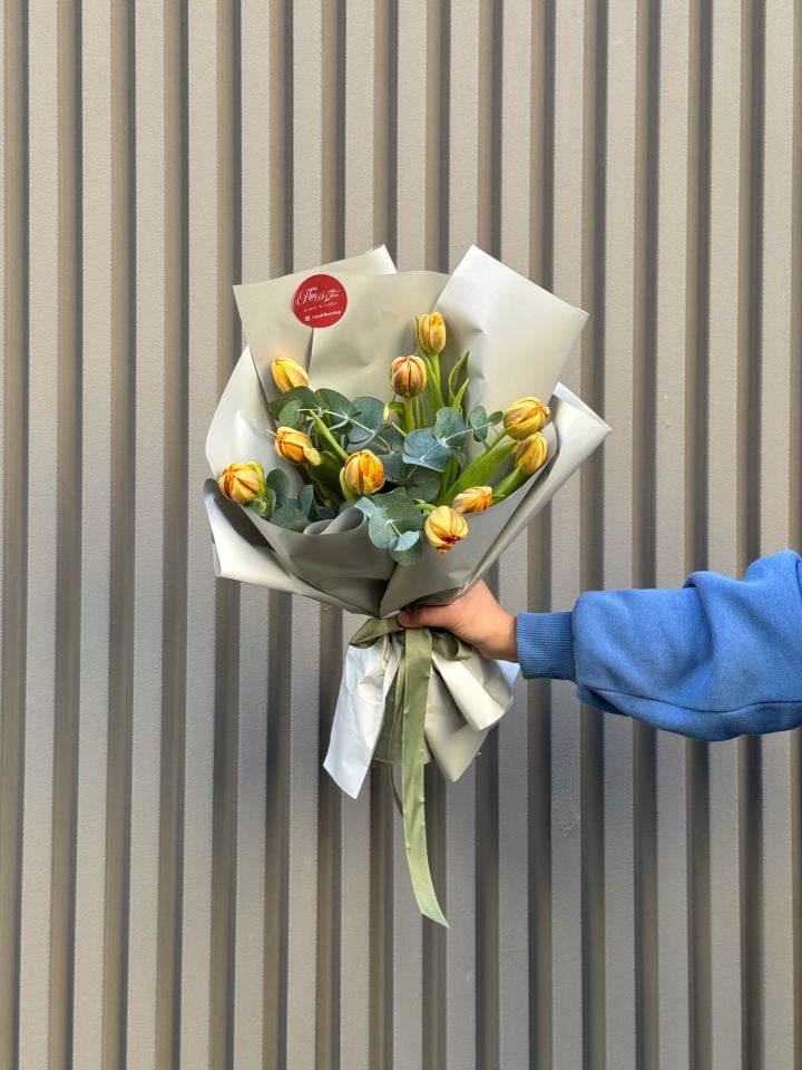Sarı Lale Buketi