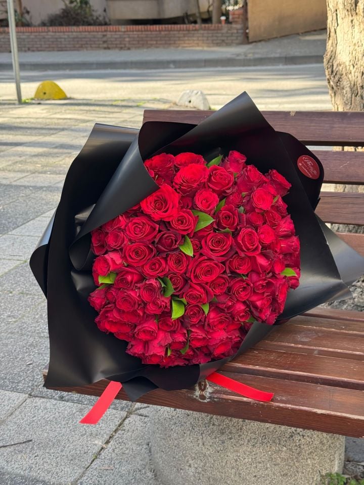 101 Kırmızı Gül Buketi