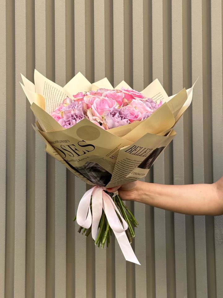 Rose Blush Buket