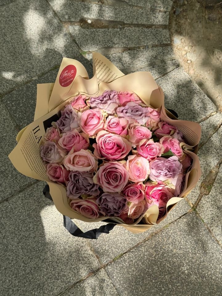Rose Blush Buket