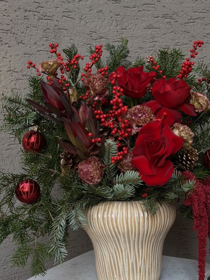 Holiday Glow Yılbaşı Aranjman