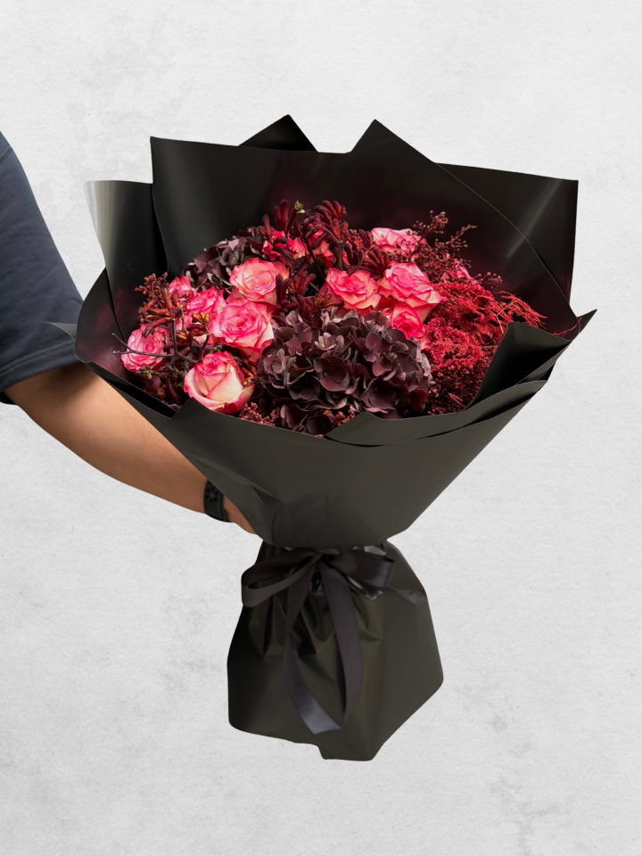 Velvet Noir Buket