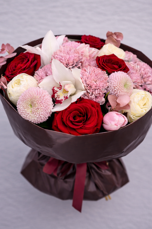 Blush Harmony Buket