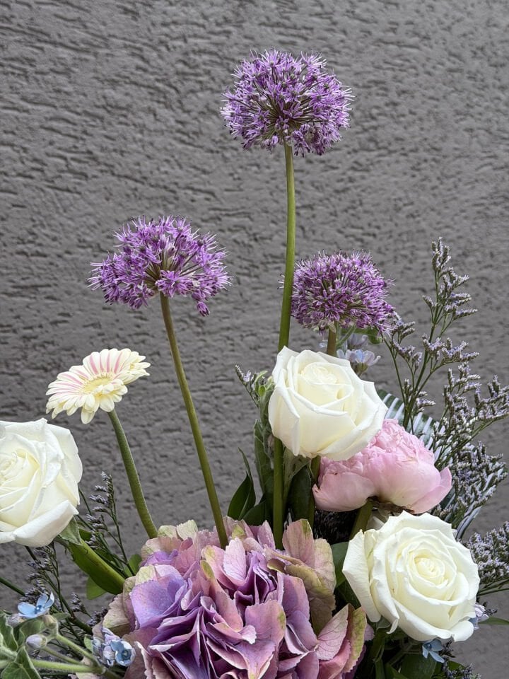 Lavender Poise Buket